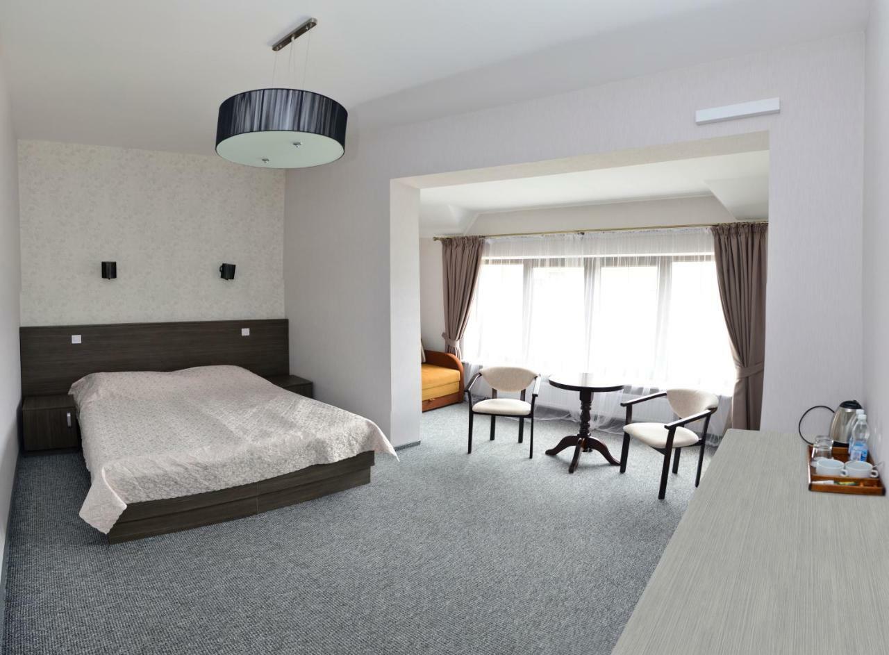 Hotel Complex Dvir Kniazhoiy Korony Slavsko Exterior foto